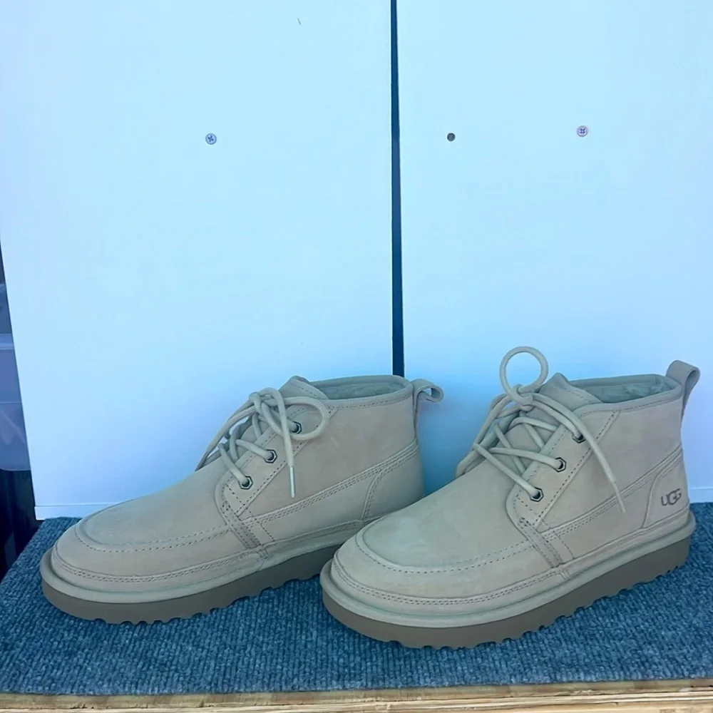 UGG Men's NEUMEL MOC TAN Boots, Size 8, NIB